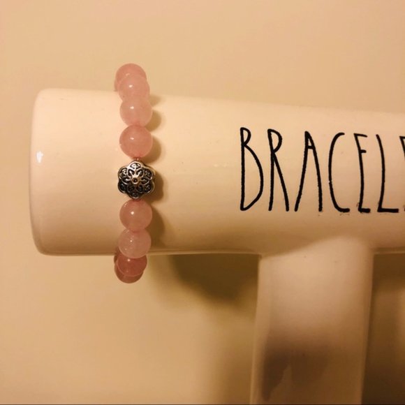 Jewelry - Pink Beaded Bracelet floral charm stretchy